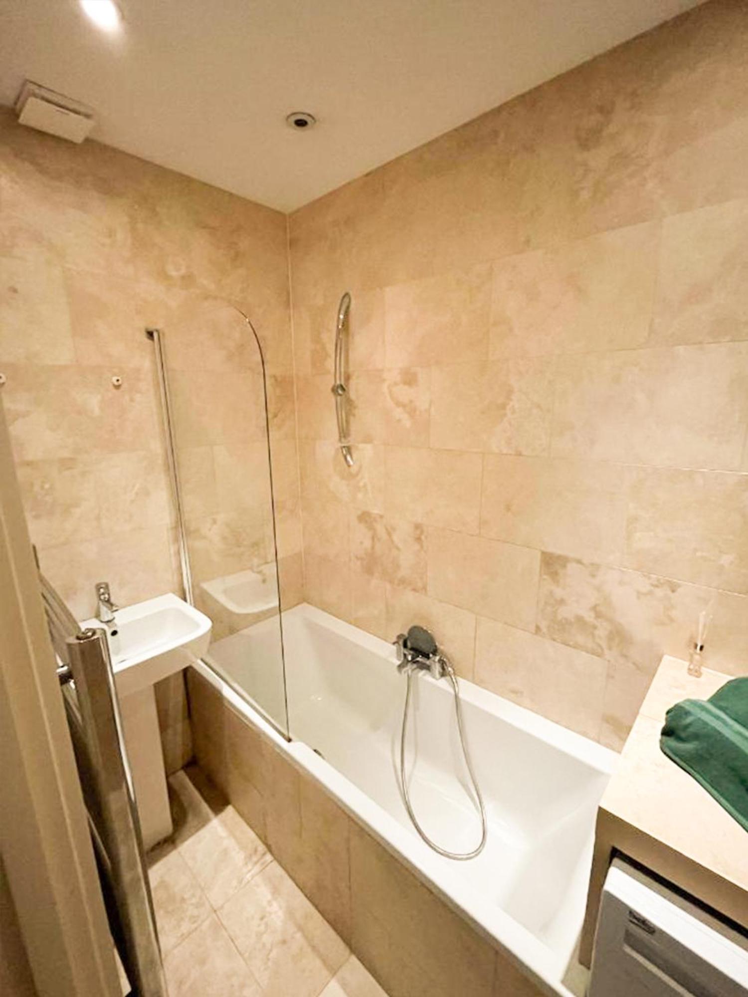 Apartment Moments From Hyde Park 런던 외부 사진